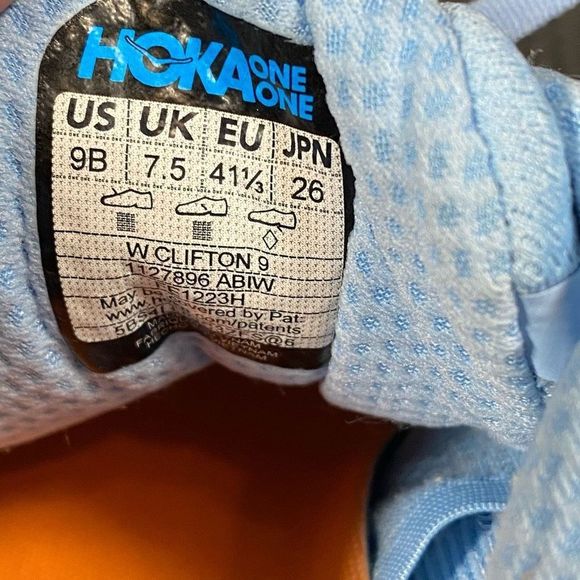 HOKA ONE ONE CLIFTON 9 - Women’s Running Shoes - SIZE 9B - Picture 11 of 11